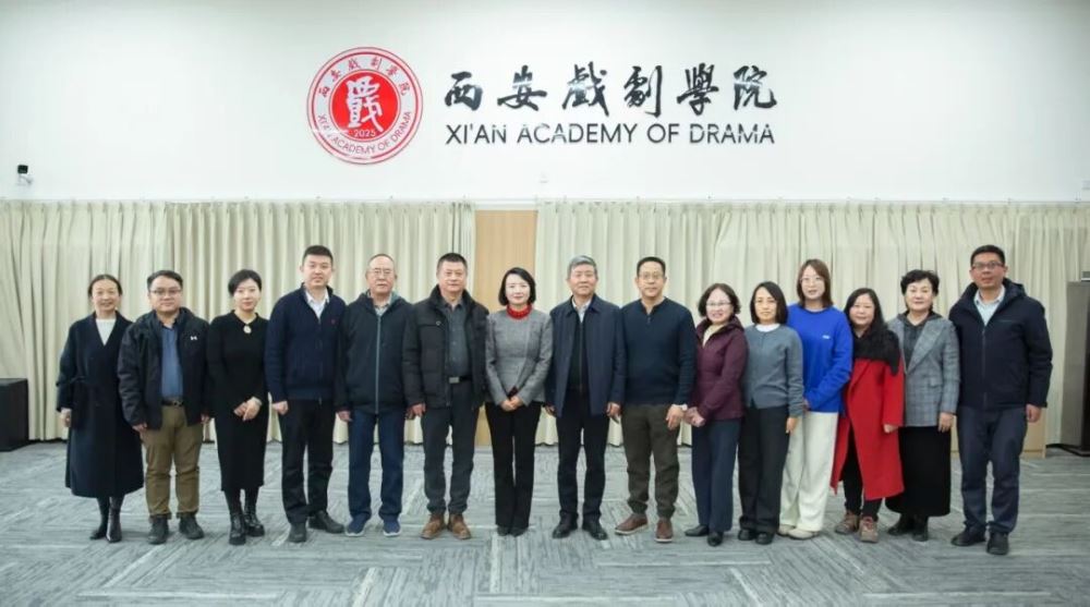 �쵼�����߻��� | л��Ө�߷õ������ʡֱ������֧���������й���ʮ������ȫ�ᾫ��