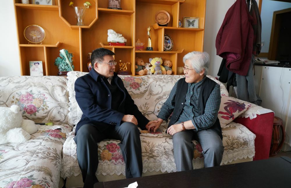 �����ǿ���ο���������ʡί��ԭ��ί������