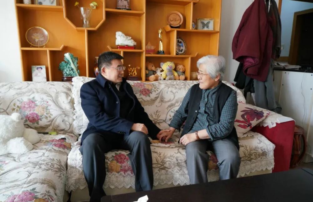 �����ǿ���ο���������ʡί��ԭ��ί������