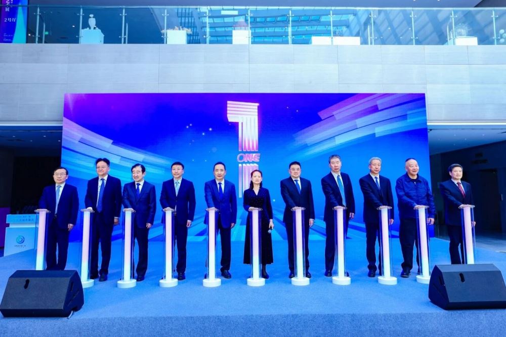 ��ʮ�Ž조����ͬ�� ����һ�����Ļ�����չ��Ļ�����